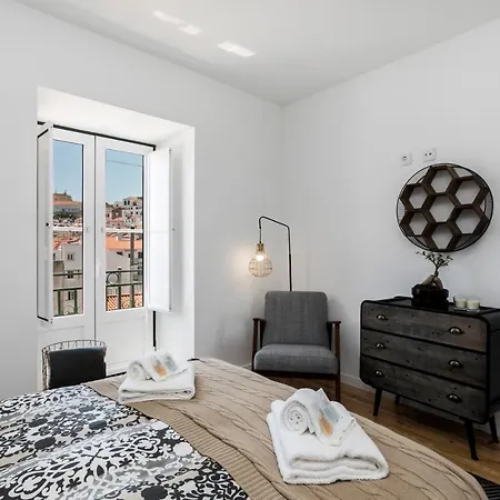 Santo Estevao By Spoton * Lisbon