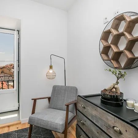 Apartment Santo Estevao By Spoton