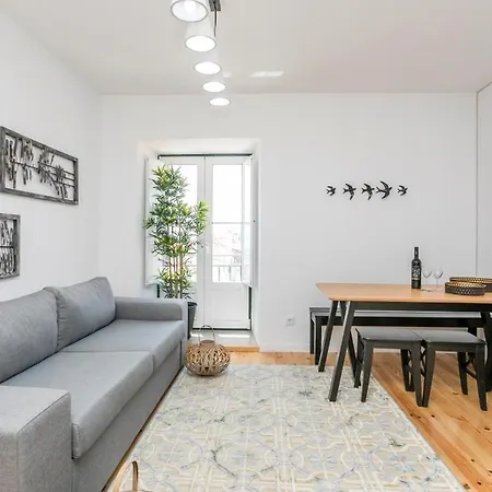 Santo Estevao By Spoton Apartment *